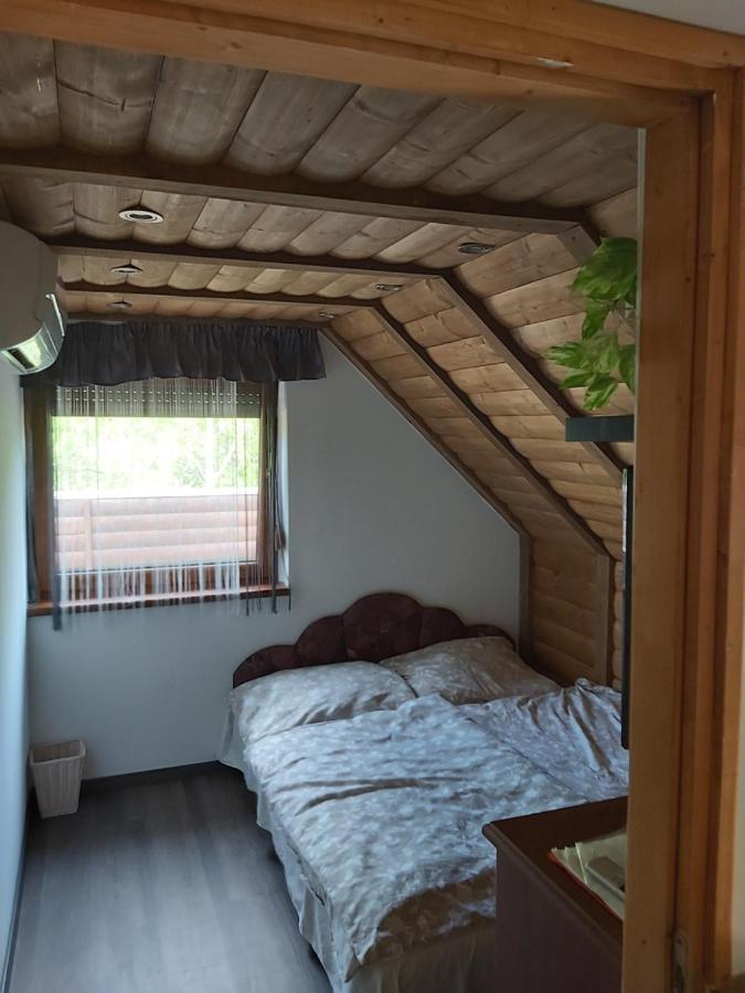 Kovacsszenaja Vendeghaz Villa Eksteriør bilde